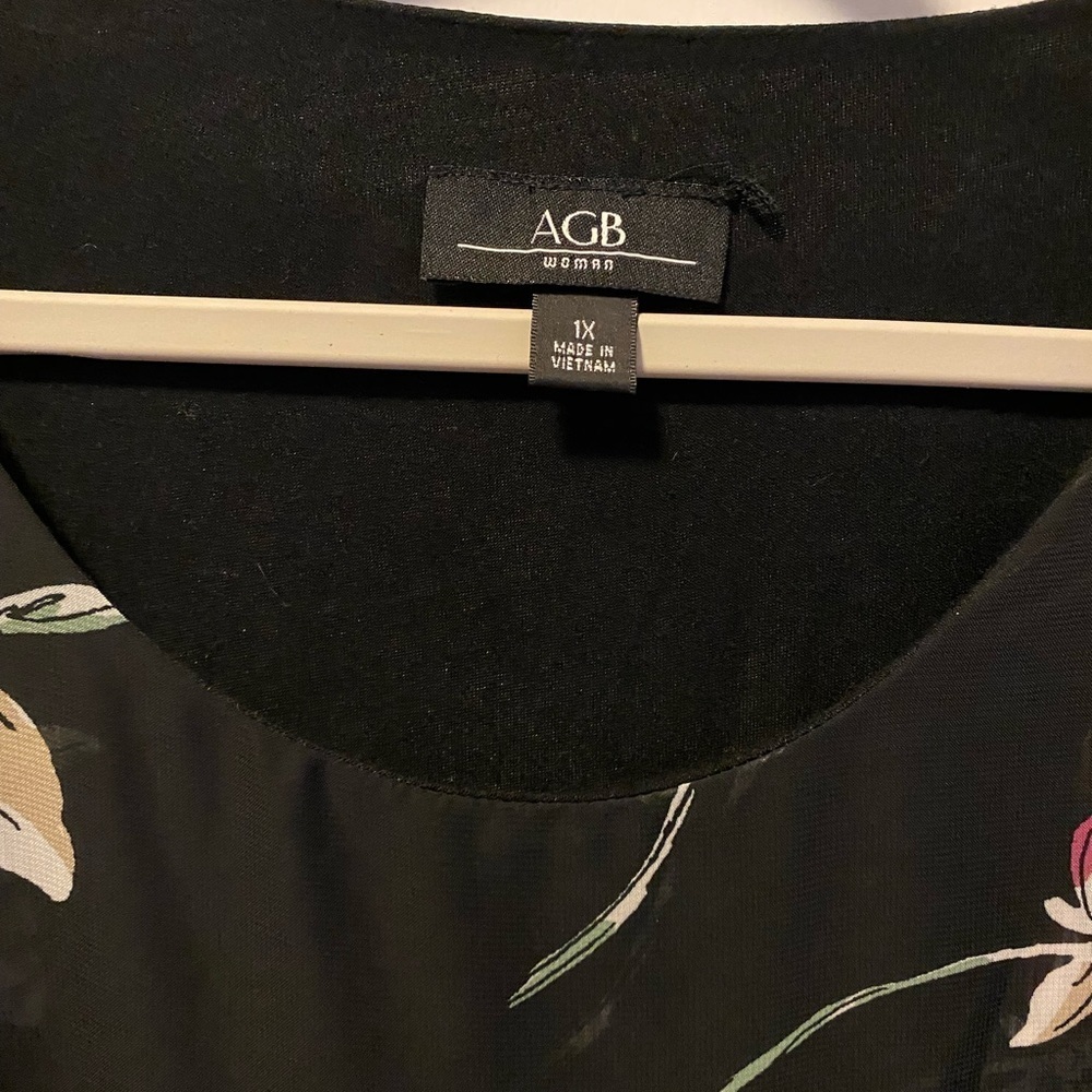 AGB Black Floral Tiered Blouse, Size 1X - Picture 5 of 6